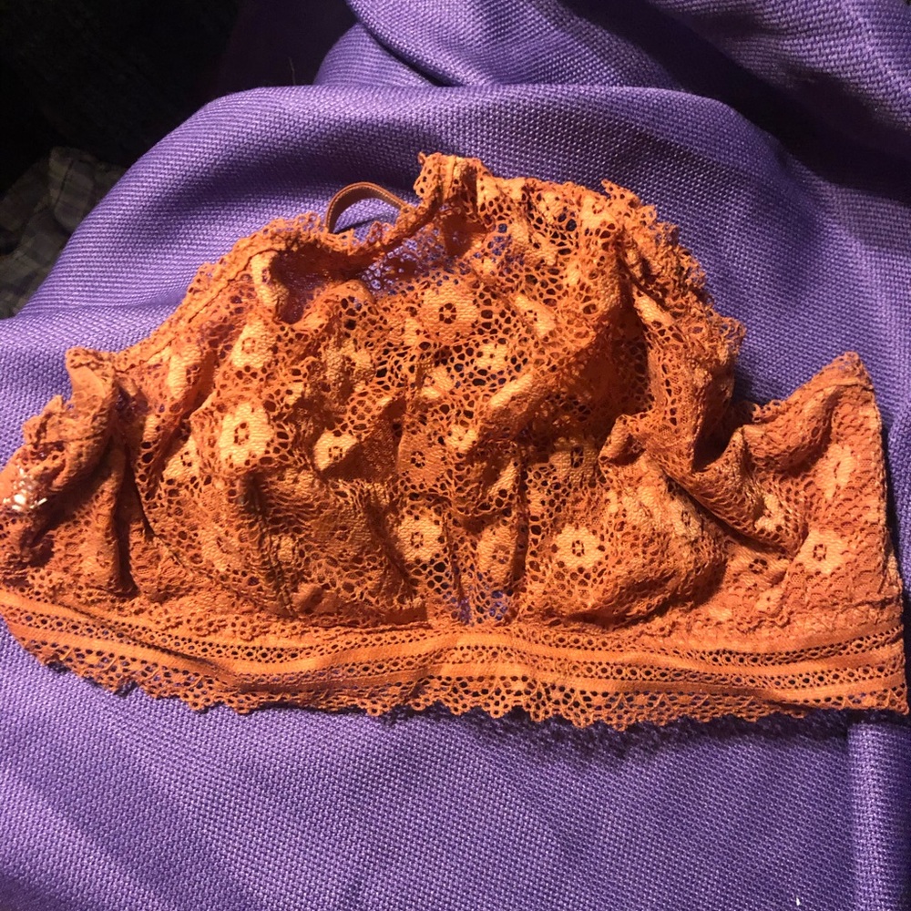 Victoria’s Secret T back bra. Size m